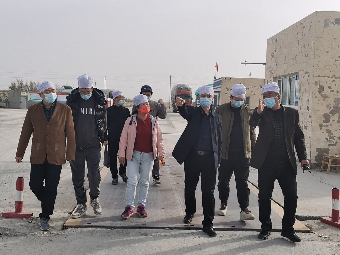 李林、樊治强一行到省威廉希尔williamhill中文集团基地督导调研安全生产、棉花储备工作