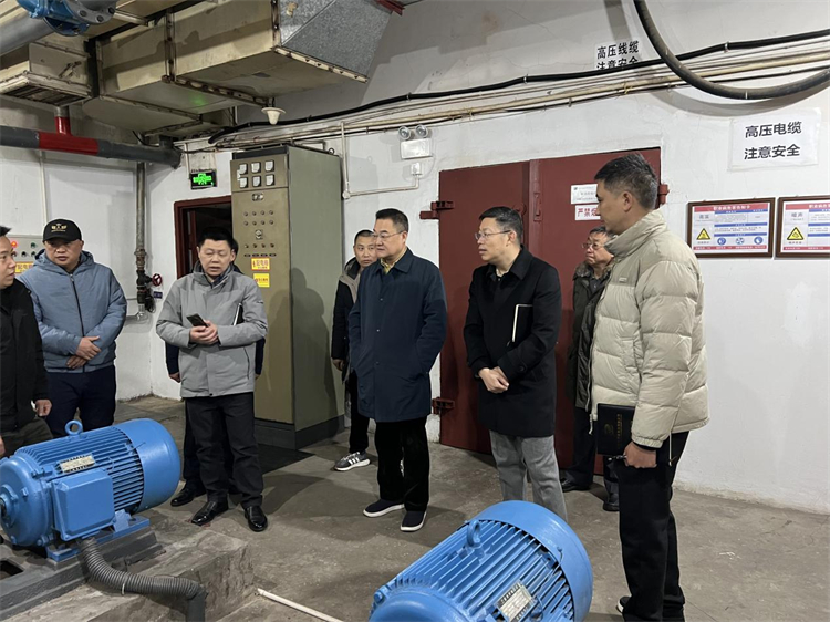 省供销社总会计师彭刚以“四不两直”方式带队检查威廉希尔williamhill中文集团安全生产工作